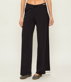 GUESS ACTIVE Spodnie dresowe GABRY | Relaxed fit