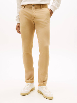 Tommy Jeans Spodnie chino Scanton TH x F.C. Liverpool | Slim Fit