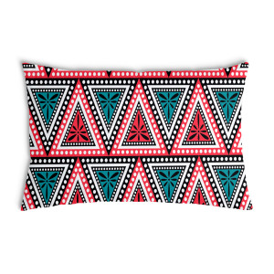 Oreiller Avec des triangles de couleur