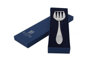 Srebrny widelec uniwersalny