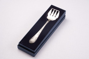 Posrebrzany widelec uniwersalny, oksydowany