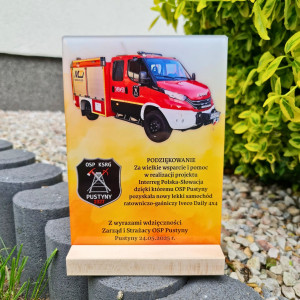 Pamiątka, podziękowanie od strażaków Statuetka akrylowa z nadrukiem