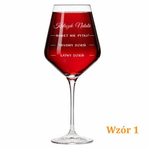 Personalizowany kieliszek do wina 550 ml – idealny prezent dla kobiety