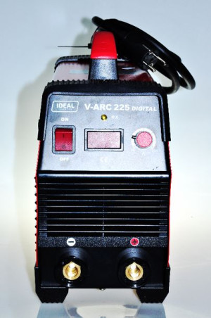 Spawarka inwerterowa V-ARC 225 Digital + przewody