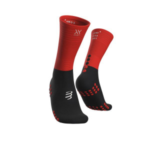 COMPRESSPORT Skarpetki kompresyjne do biegania MID COMPRESSION SOCKS czarno