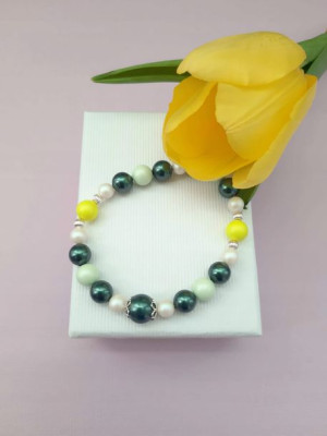 Modna Bransoletka z pereł Swarovski z zawieszką