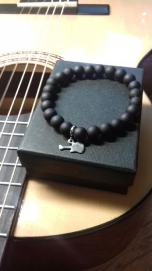 Modna bransoletka z Onyksu z gitarą Prezent