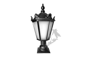 Lampa F03 Na Słupek Z Kloszem Żeliwnym Spawanym Żeliwna Żeliwo Stojąca