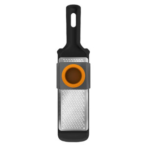 Tarka ręczna do warzyw małe oczka FF FISKARS