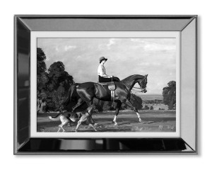 Obraz w lustrzanej ramie czarno biały nowoczesny jeździec na koniu 31x41cm