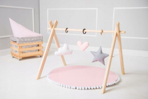 Baby Gym stojak edukacyjny z matą różowy