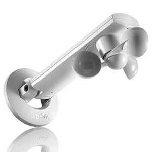 Somfy Eolis WireFree io - czujnik wiatrowy do fasady