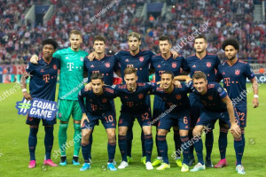 Fototapeta piłka nożna Bayern Monachium - 2 x 1,5 m - winylowa