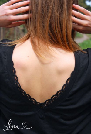 Bluzka czarna, t-shirt koszulka z koronką na plecach ONE SIZE - LONA