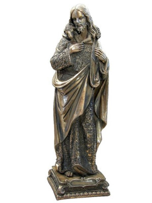 Jezus Chrystus dobry pasterz z barankiem na ramionach, piękna figurka
