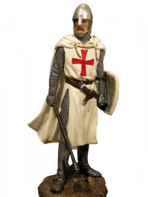 Realistyczna figurka rycerza Templariusza w zbroi z mieczem i tarczą