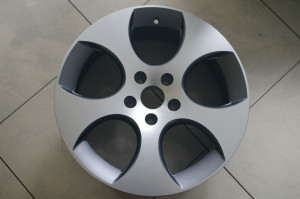 Felga aluminiowa FREEMAN VW10 17 7.0 5x112