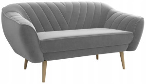 Dwuosobowa skandynawska sofa tapicerowana z szarą tapicerką