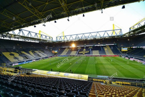 Fototapeta piłka nożna Borussia Dortmund III - 3,1 x 2,5 m - lateksowa