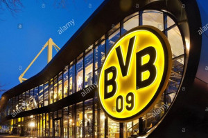 Fototapeta piłka nożna Borussia Dortmund III - 3,1 x 2,5 m - winylowa