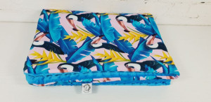 Kocyk Średniaka Tukany 75x100 cm bachelory button