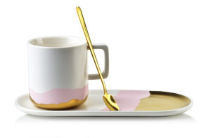 Filiżanka porcelanowa ze spodkiem Love