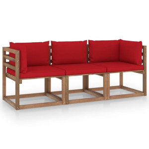 Ogrodowa sofa 3-os. z palet, z czerwonymi poduszkami, sosna