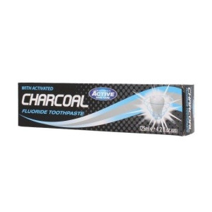 Beauty Formulas Charcoal Fluoride Toothpaste pasta do mycia zębów z aktywny