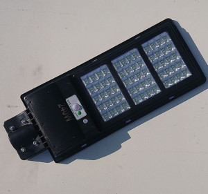 Latarnia uliczna solarna LED 240W IP68, czujnik ruchu, panel i pilot