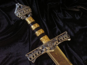 Miecz Cesarski Fryderyka I Barbarossy (rudobrodego) (566)