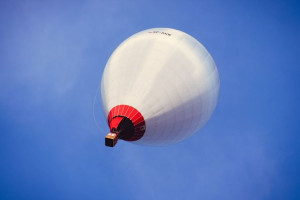 Podniebny balon - plakat 50x40 cm