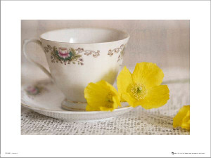 Vintage Tea Cup Yellow Flowers - plakat premium 50x40 cm