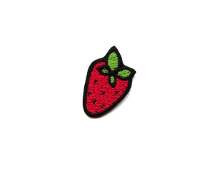 Haftowana Naszywka na ubrania truskawka Strawberry