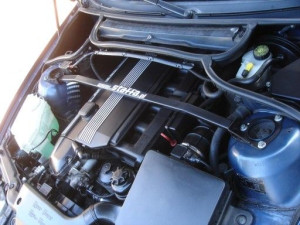 STAFFA Rozpórka Kielichów Bmw e46 Sedan, Touring Przednia !