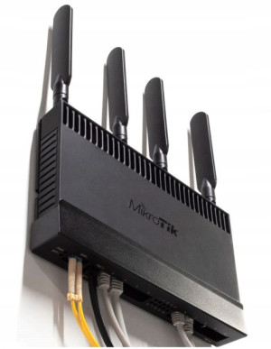 Uchwyt montażowy ścienny MikroTik RB4011 WMK4011