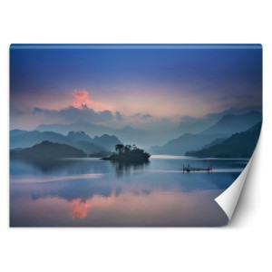 Fototapeta Widok na jezioro i góry we mgle 300x210