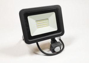 Naświetlacz LED halogen z czujnikiem ruchu 30W/2400lm/IP65 biała zimna