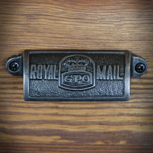 Uchwyt meblowy, muszlowy ROYAL MAIL GPO
