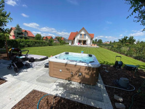 Wanna Ogrodowa z Hydromasażem Spa Jacuzzi 7 osobow