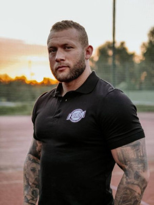Koszulka męska polo czarna z haftem FURIA rozm.S