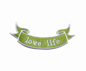 Haftowana Naszywka na ubranie Love Life