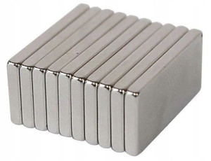 Magnes Płytkowy Neodymowy 20x10x1,5 Komplet 10szt