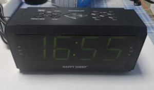 M4 CR-8898 / Radiobudzik budzik zegar zegarek z cyfrowym radiem fm