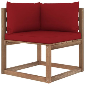 Ogrodowa sofa narożna z palet, z poduszkami w kolorze wina