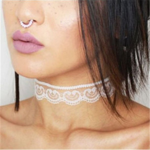 Naszyjnik Biały Choker Ażurowy
