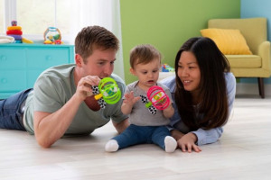 Tomy L23101 Lamaze Grzechotka Jabłuszko