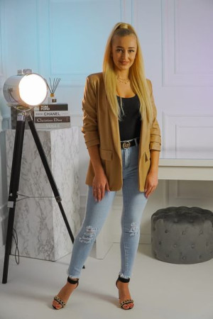 Jeansy VERA z postrzępionymi nogawkami
