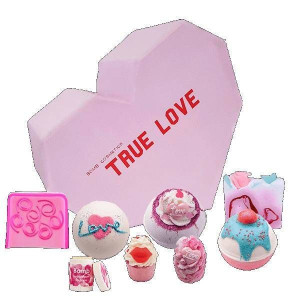 Bomb Costetics - True Love Gift Box zestaw kosmetyków Kula Musująca 3szt +