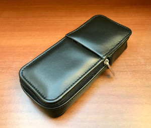 Etui na pióra  na trzy sztuki czarne skóra Lamato polskie