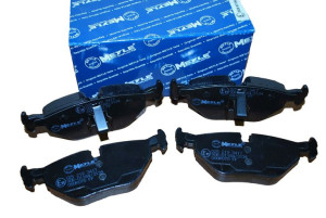 Klocki Hamulcowe Bmw 3 E46 320d 323i 325 Tył
